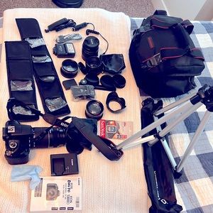 Cannon Rebel T6 DSLR camera with extra lense